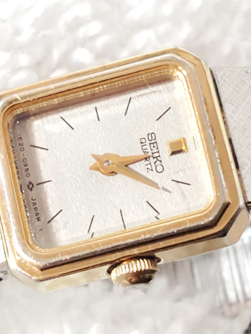 Vintage Seiko Ladies Tank Dress Watch Five Jewels Gold Plated Stainless Steel